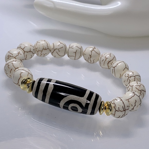 BONES & TEETH NATURAL BRACELET size 7” - Picture 5 of 8